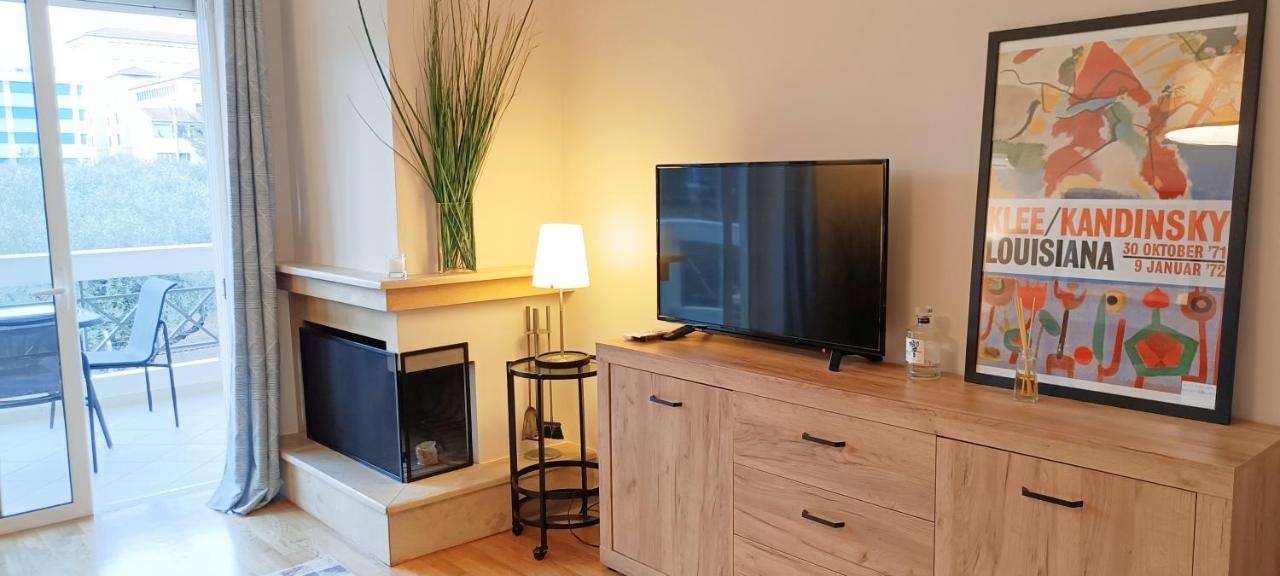 Filoxenia House Marousi -Private Parking- Apartment Athena Bagian luar foto