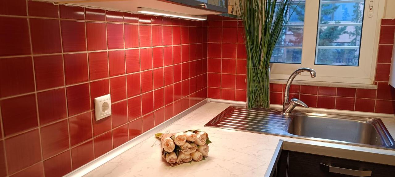 Filoxenia House Marousi -Private Parking- Apartment Athena Bagian luar foto